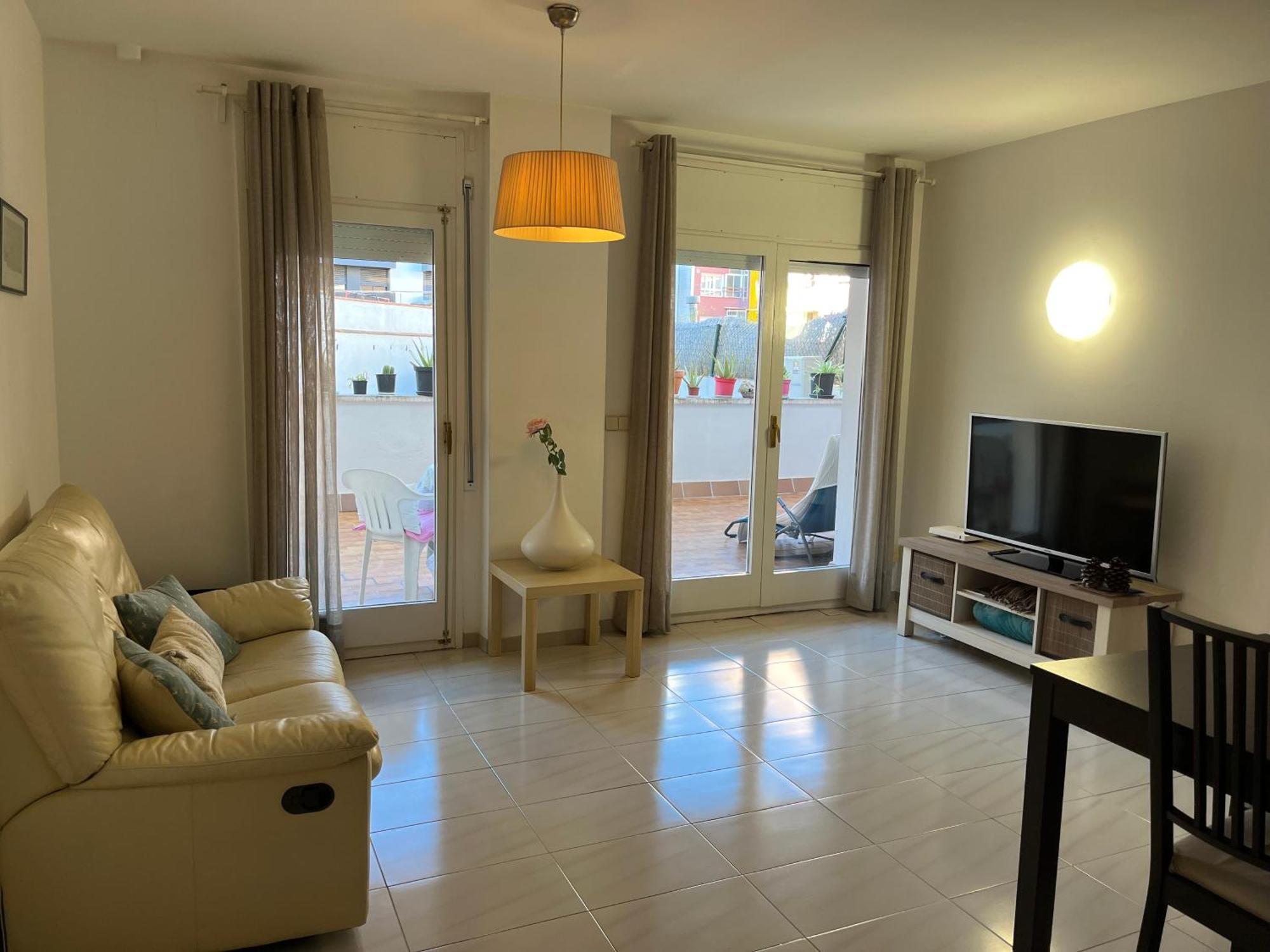 Comode Apartament Al Bell Mig De 赫罗纳 外观 照片